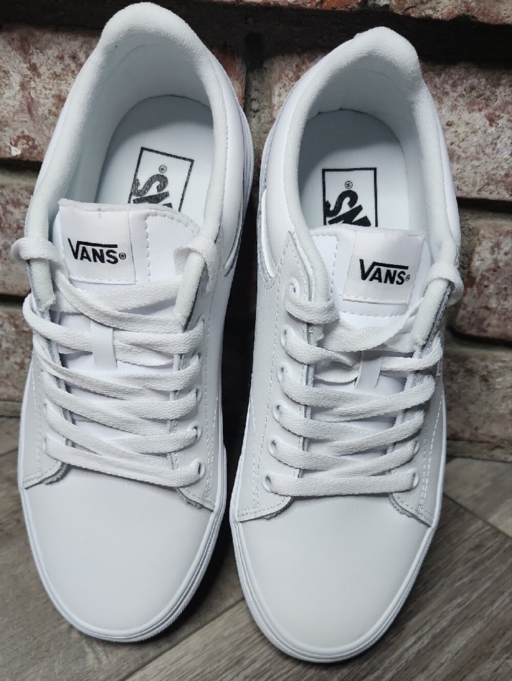 Vans Seldan White Low-Top Leather Sneakers Women's 8 NWOB - Picture 4 of 11